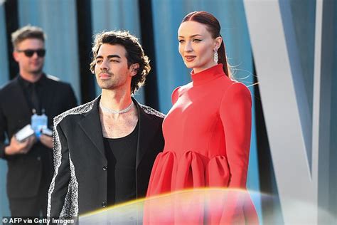 sophie turner leaked video|Joe Jonas allegedly caught Sophie Turner in compromising Ring。